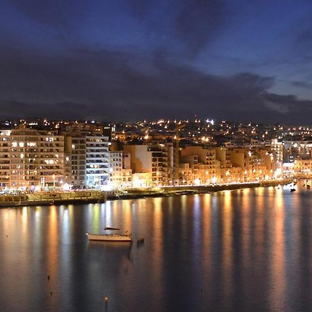 Modern Family Holiday Retreat In Gzira Сліма Екстер'єр фото