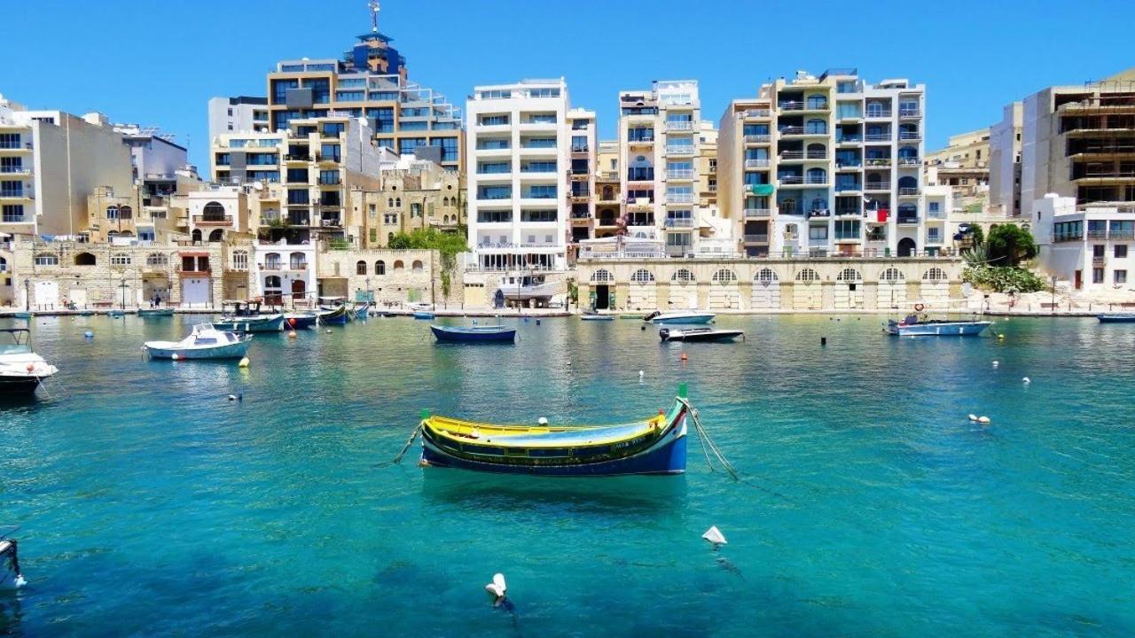 Modern Family Holiday Retreat In Gzira Сліма Екстер'єр фото